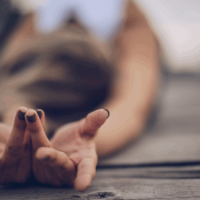 Asana: la posizione del bambino